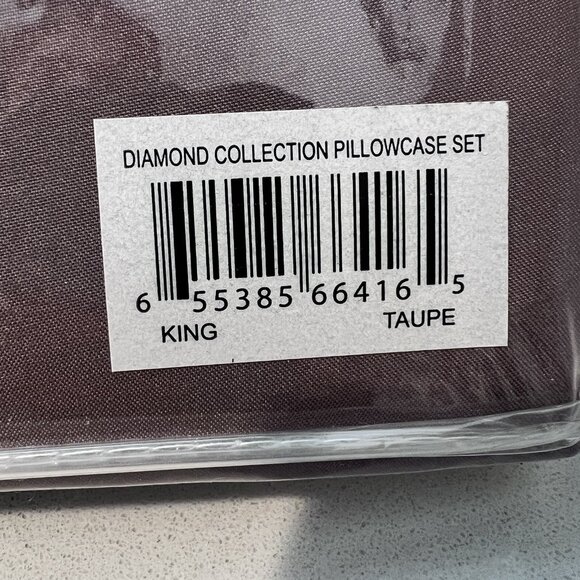 NWT Highgate Manor Set Of 2 King Pillowcases MicroFiber Taupe Diamond Collection - Picture 4 of 4